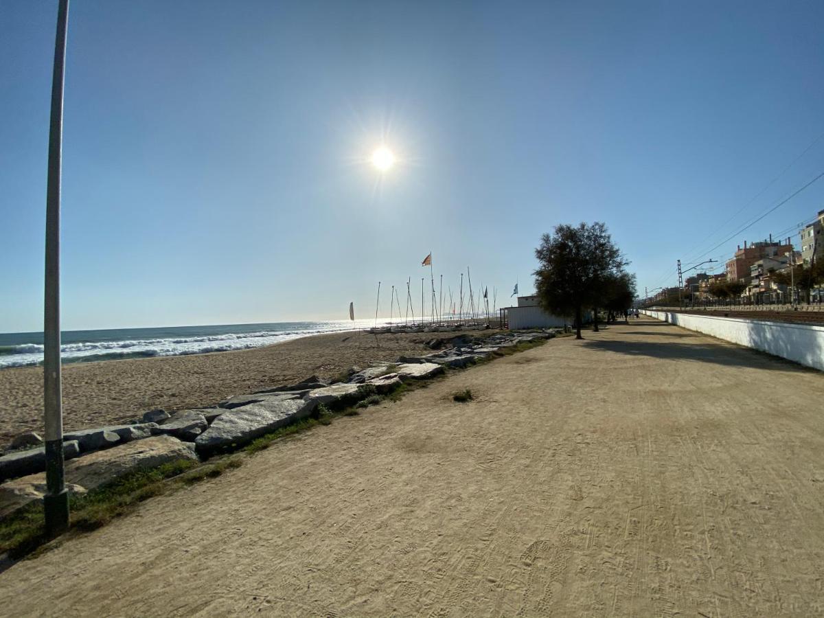 Casa En Junto A Playa Y Tren *