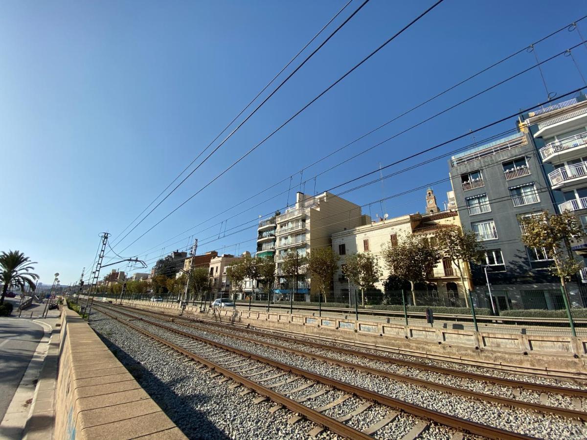 Casa En Junto A Playa Y Tren Masnou