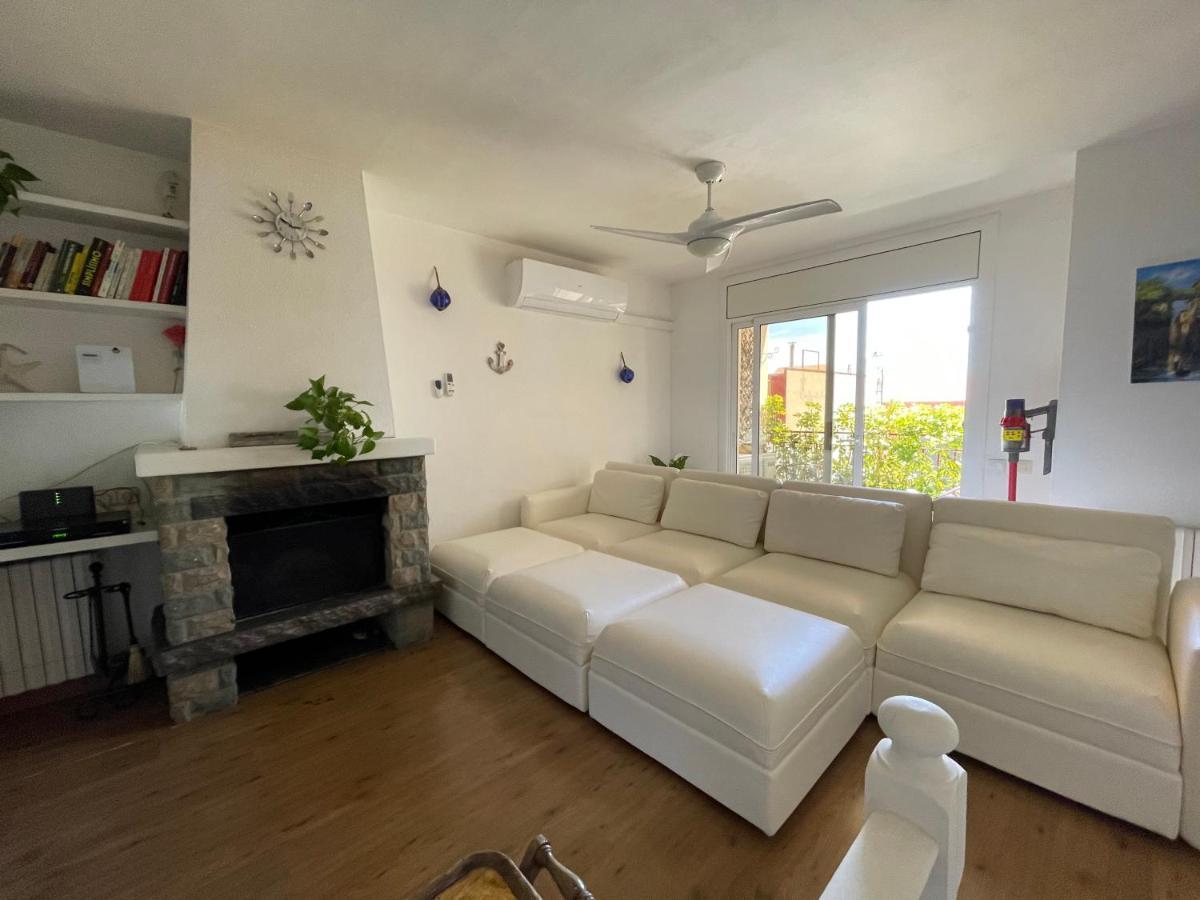 Casa En Junto A Playa Y Tren