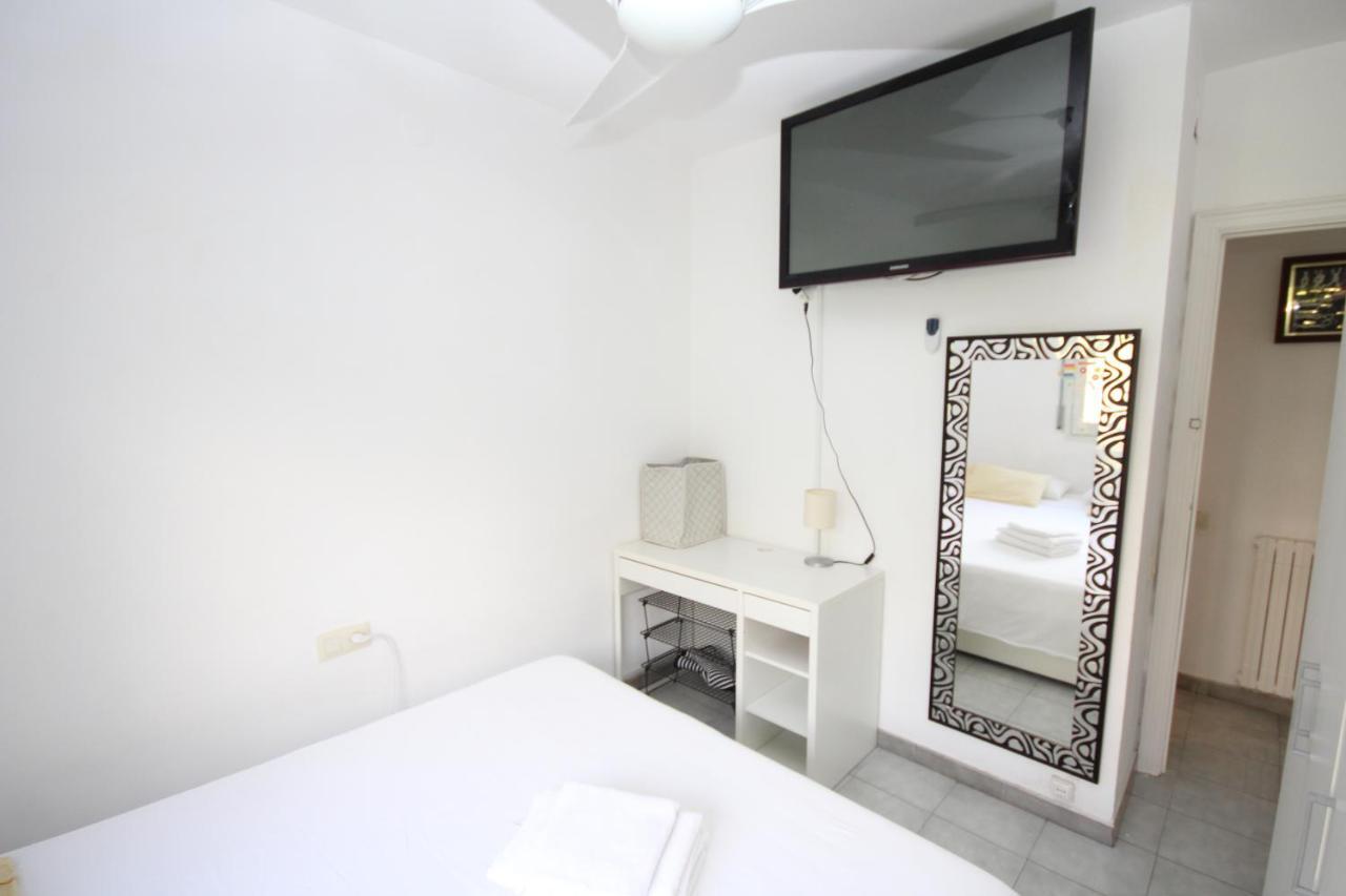 Casa En Junto A Playa Y Tren Hébergement de vacances *